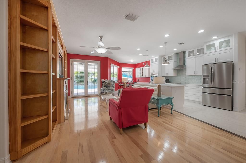 For Sale: $625,000 (4 beds, 2 baths, 2203 Square Feet)