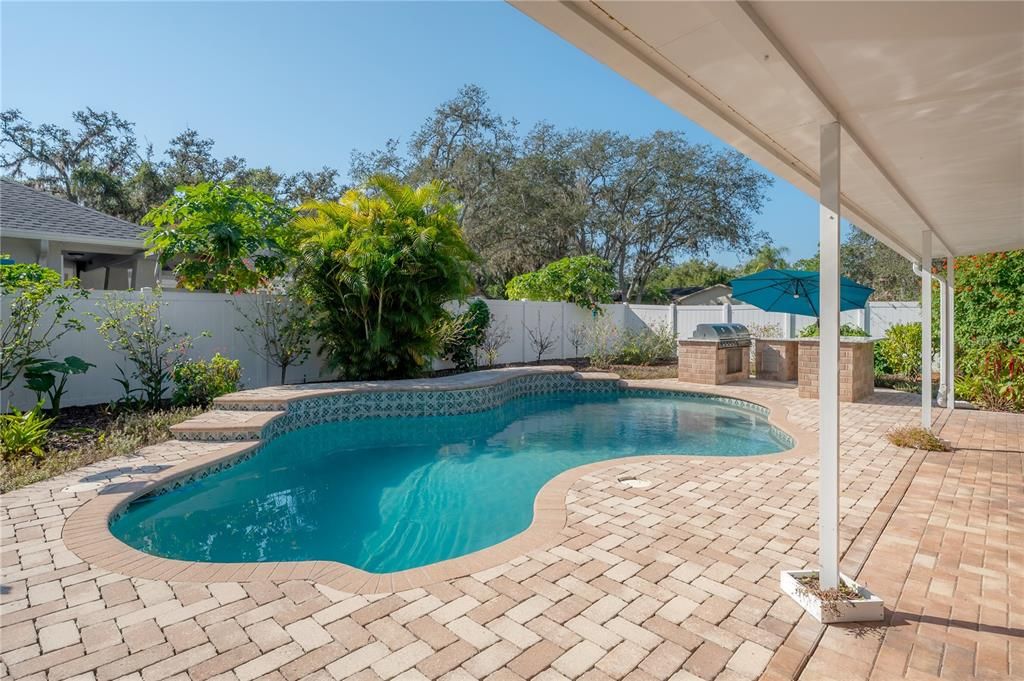 For Sale: $625,000 (4 beds, 2 baths, 2203 Square Feet)