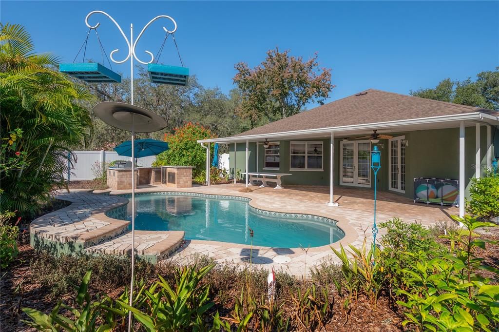 For Sale: $625,000 (4 beds, 2 baths, 2203 Square Feet)