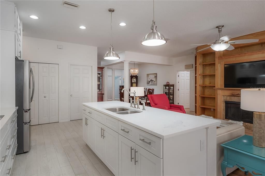 For Sale: $625,000 (4 beds, 2 baths, 2203 Square Feet)