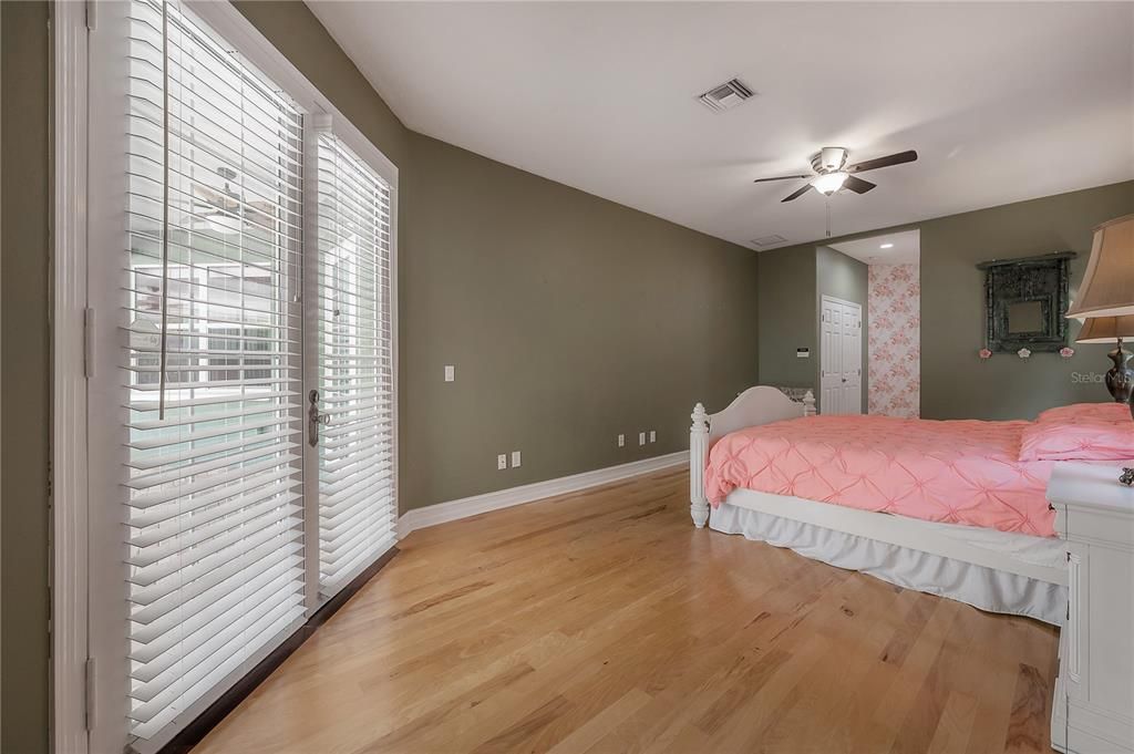 For Sale: $625,000 (4 beds, 2 baths, 2203 Square Feet)