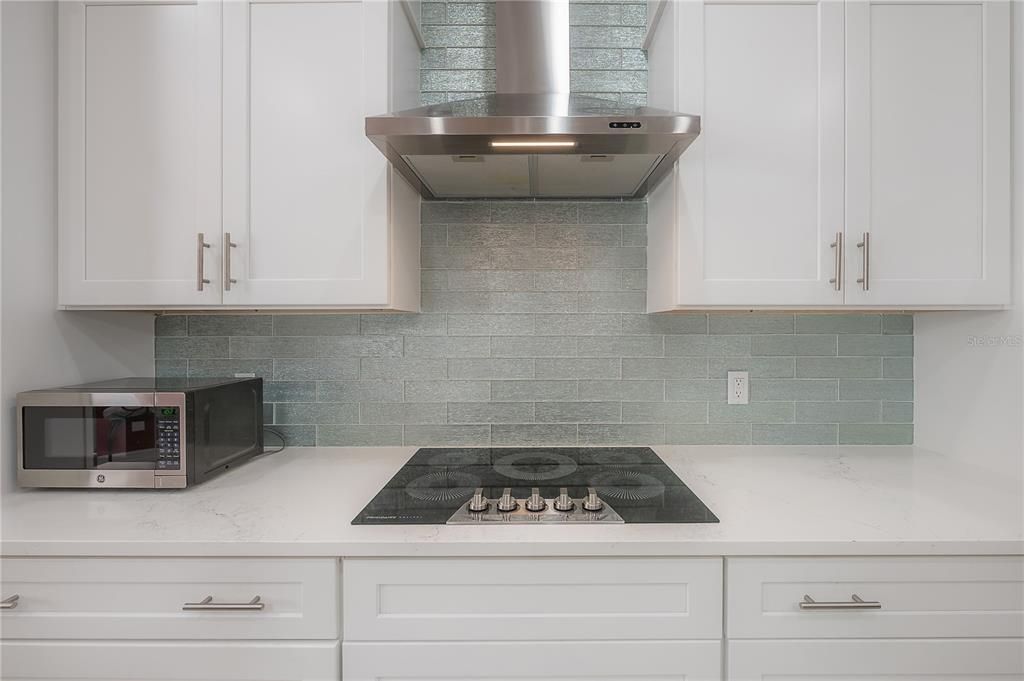 For Sale: $625,000 (4 beds, 2 baths, 2203 Square Feet)