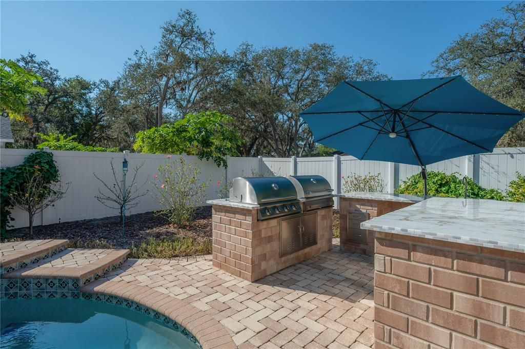 For Sale: $625,000 (4 beds, 2 baths, 2203 Square Feet)