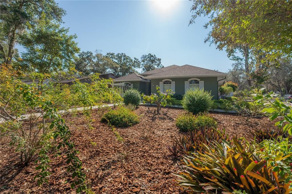 For Sale: $625,000 (4 beds, 2 baths, 2203 Square Feet)