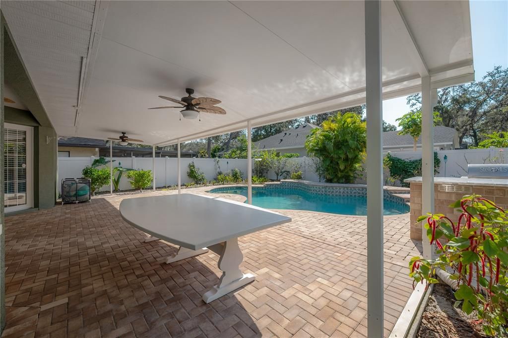 For Sale: $625,000 (4 beds, 2 baths, 2203 Square Feet)