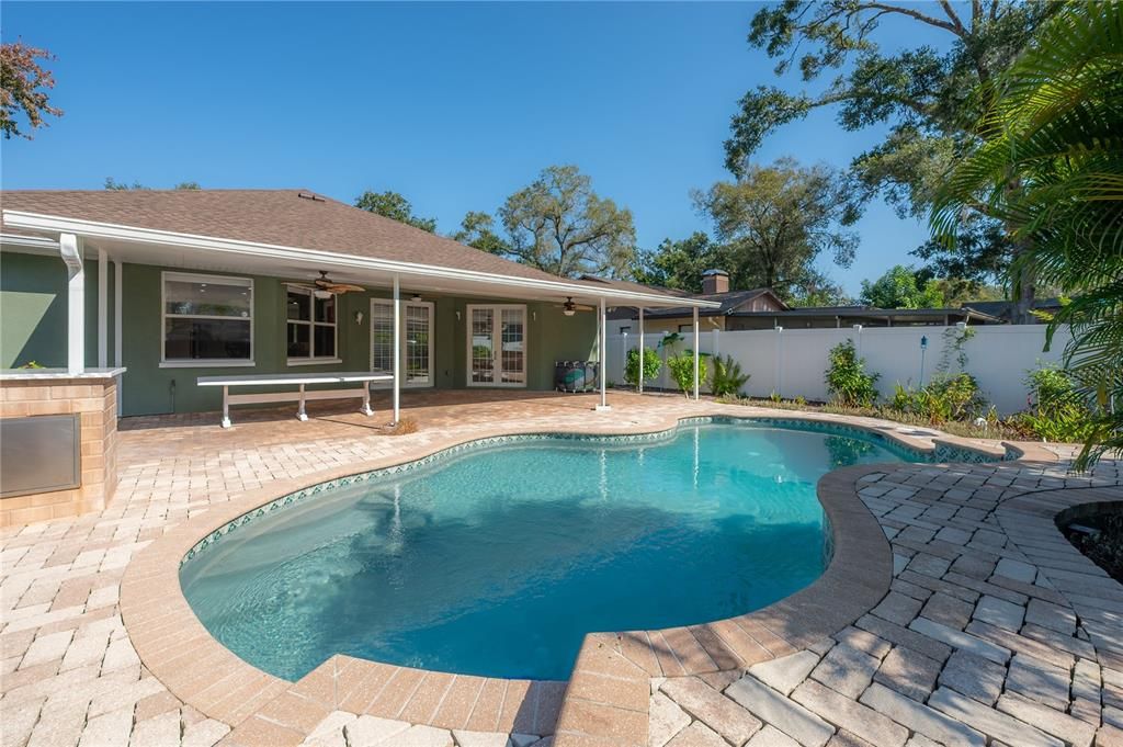 For Sale: $625,000 (4 beds, 2 baths, 2203 Square Feet)