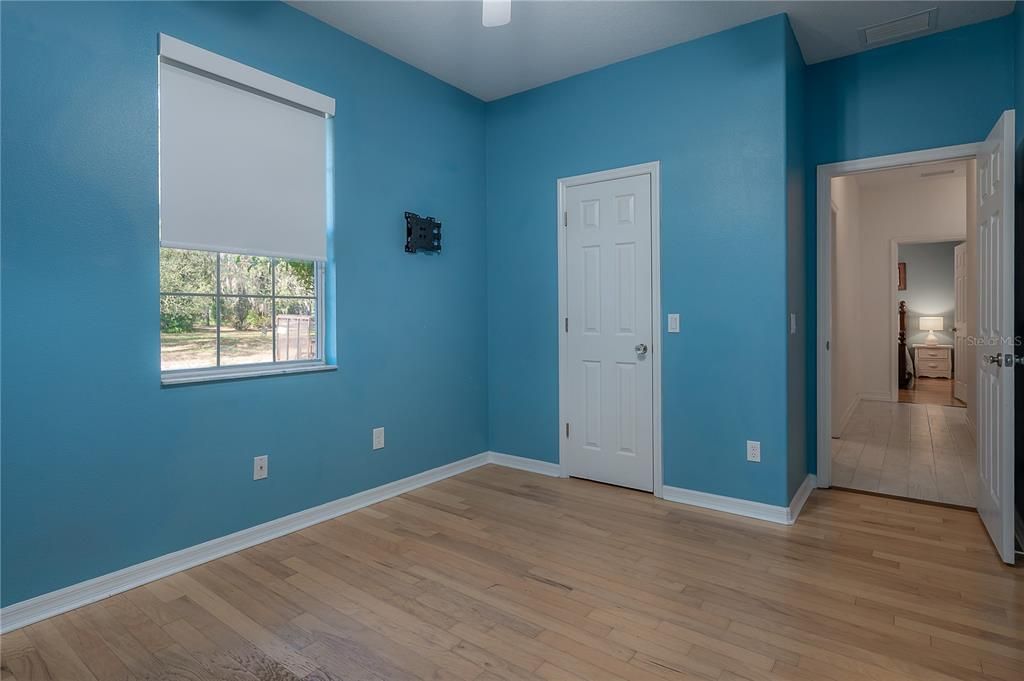 For Sale: $625,000 (4 beds, 2 baths, 2203 Square Feet)