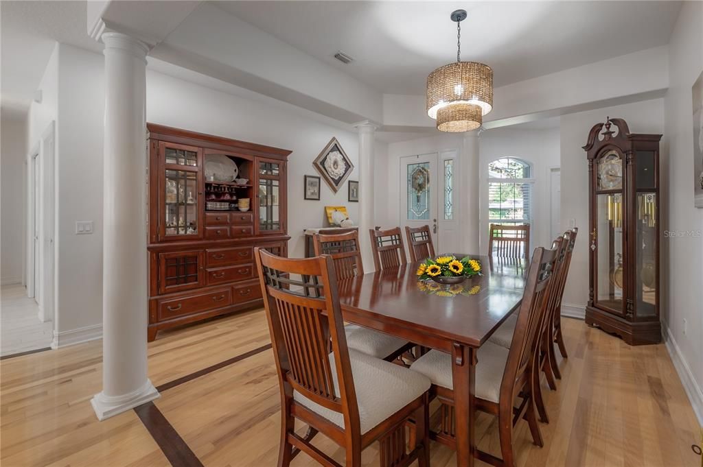 For Sale: $625,000 (4 beds, 2 baths, 2203 Square Feet)