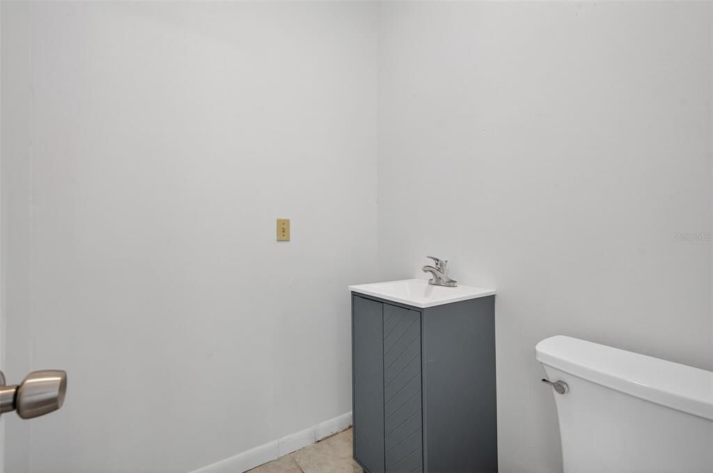 На продажу: $21,120 (0 спален, 0 ванн, 37000 Квадратных фут)