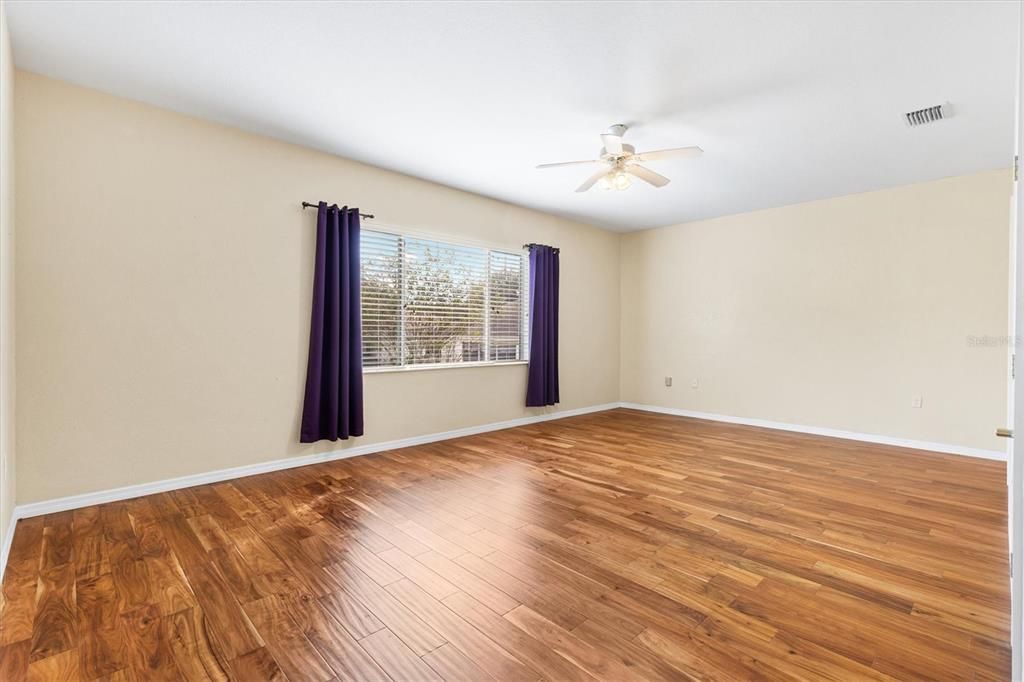 待售: $389,000 (3 贝兹, 2 浴室, 2103 平方英尺)