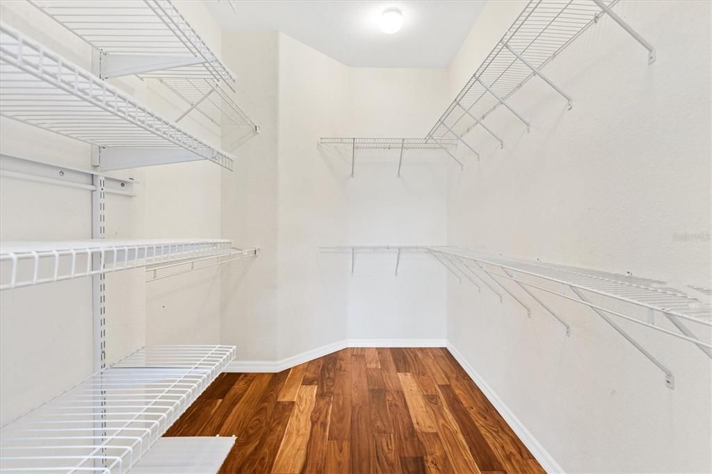 待售: $389,000 (3 贝兹, 2 浴室, 2103 平方英尺)