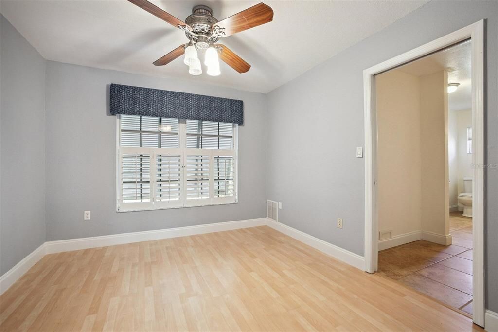 For Sale: $549,000 (4 beds, 2 baths, 3532 Square Feet)