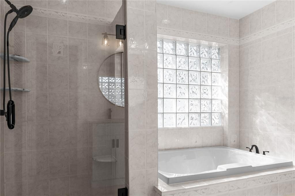 For Sale: $670,000 (3 beds, 2 baths, 1910 Square Feet)