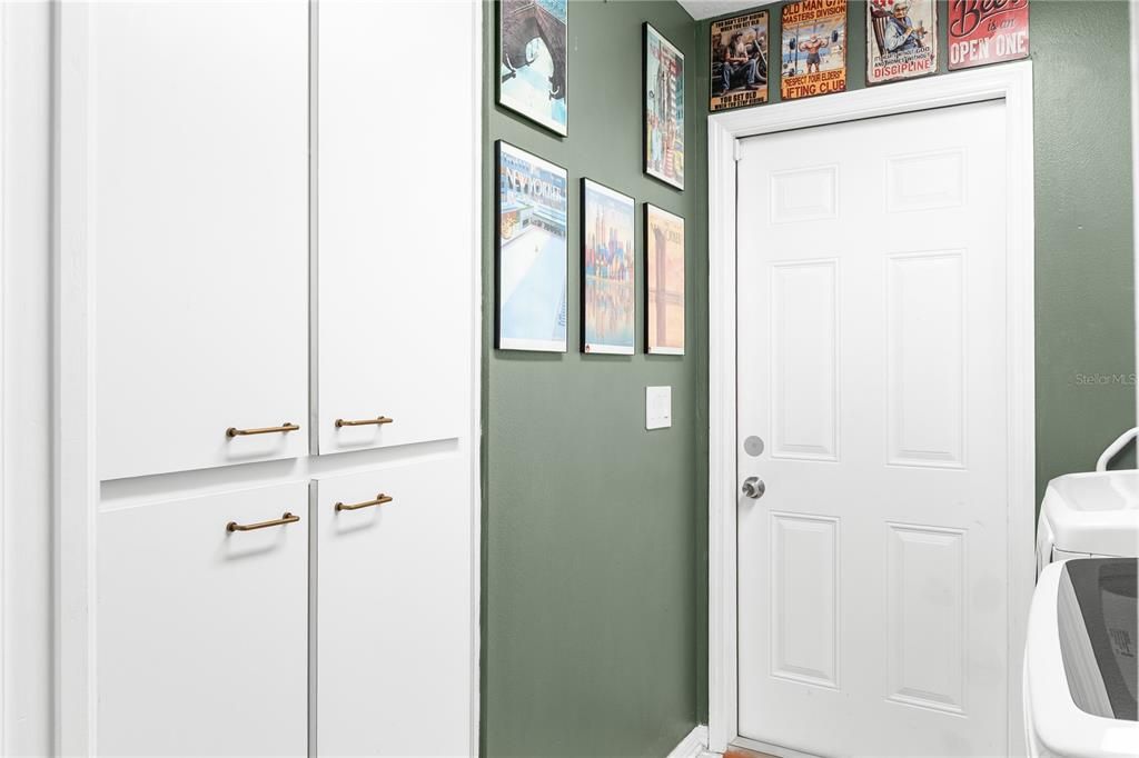 For Sale: $670,000 (3 beds, 2 baths, 1910 Square Feet)