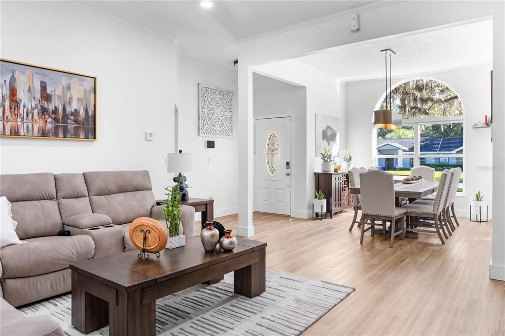 For Sale: $670,000 (3 beds, 2 baths, 1910 Square Feet)