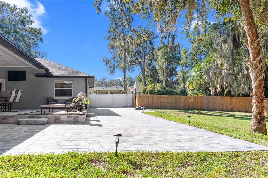 For Sale: $670,000 (3 beds, 2 baths, 1910 Square Feet)