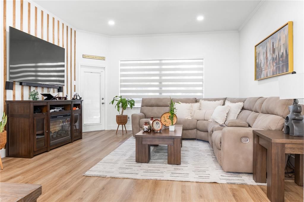 For Sale: $670,000 (3 beds, 2 baths, 1910 Square Feet)