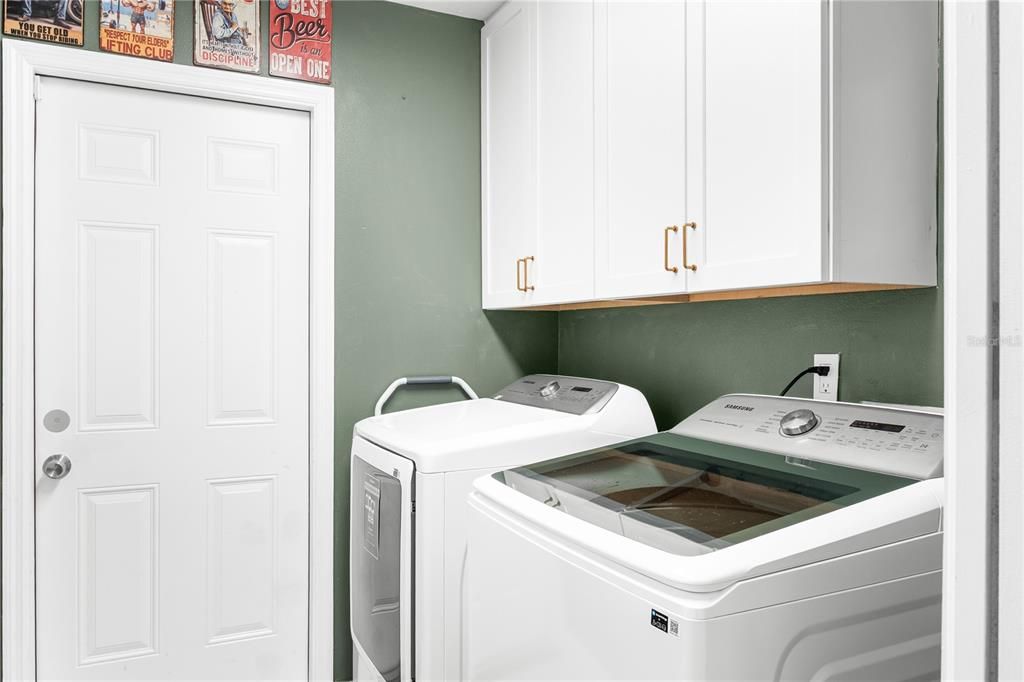 For Sale: $670,000 (3 beds, 2 baths, 1910 Square Feet)