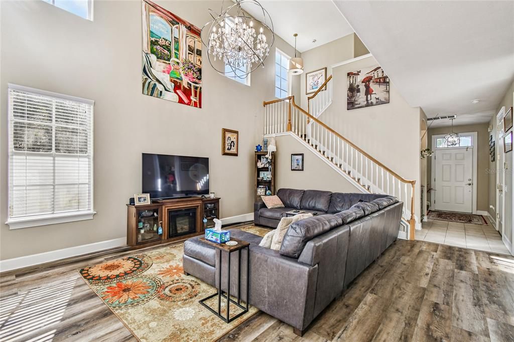 待售: $549,000 (3 贝兹, 3 浴室, 2157 平方英尺)