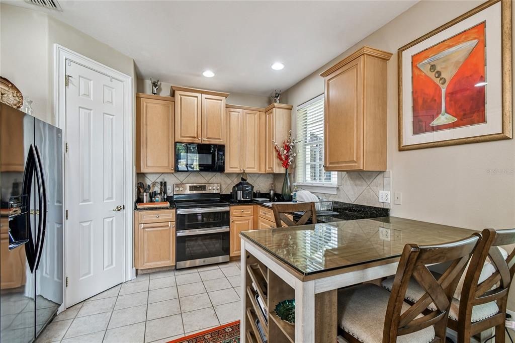 待售: $549,000 (3 贝兹, 3 浴室, 2157 平方英尺)