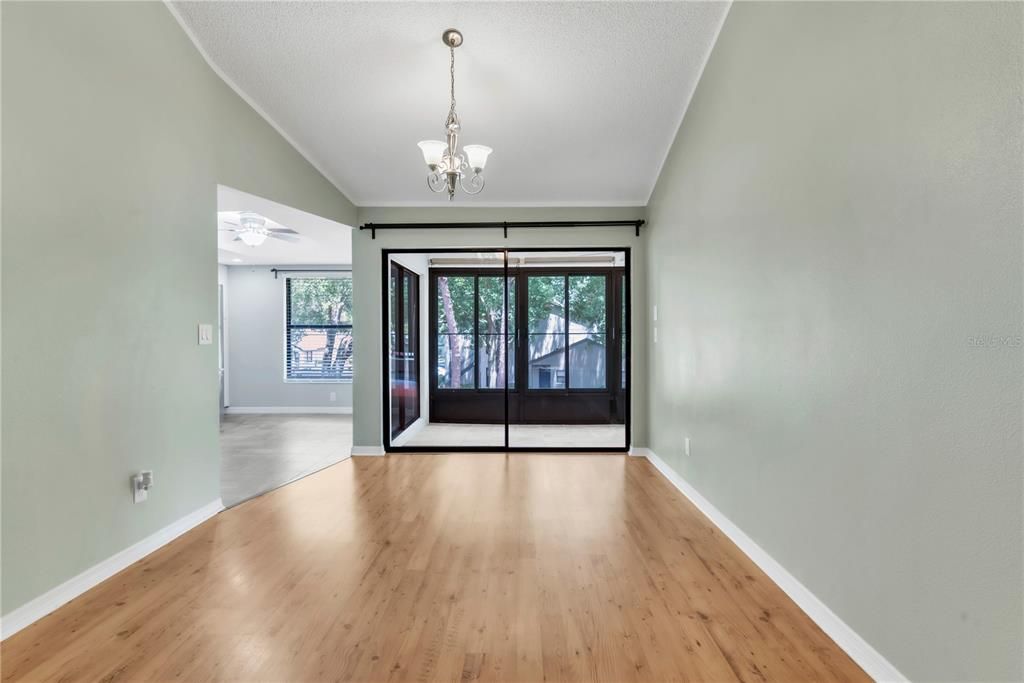 For Rent: $2,200 (3 beds, 2 baths, 1520 Square Feet)