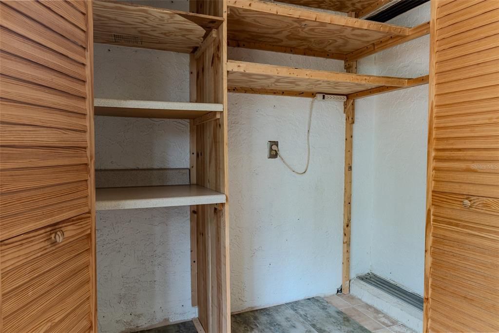 For Rent: $2,200 (3 beds, 2 baths, 1520 Square Feet)