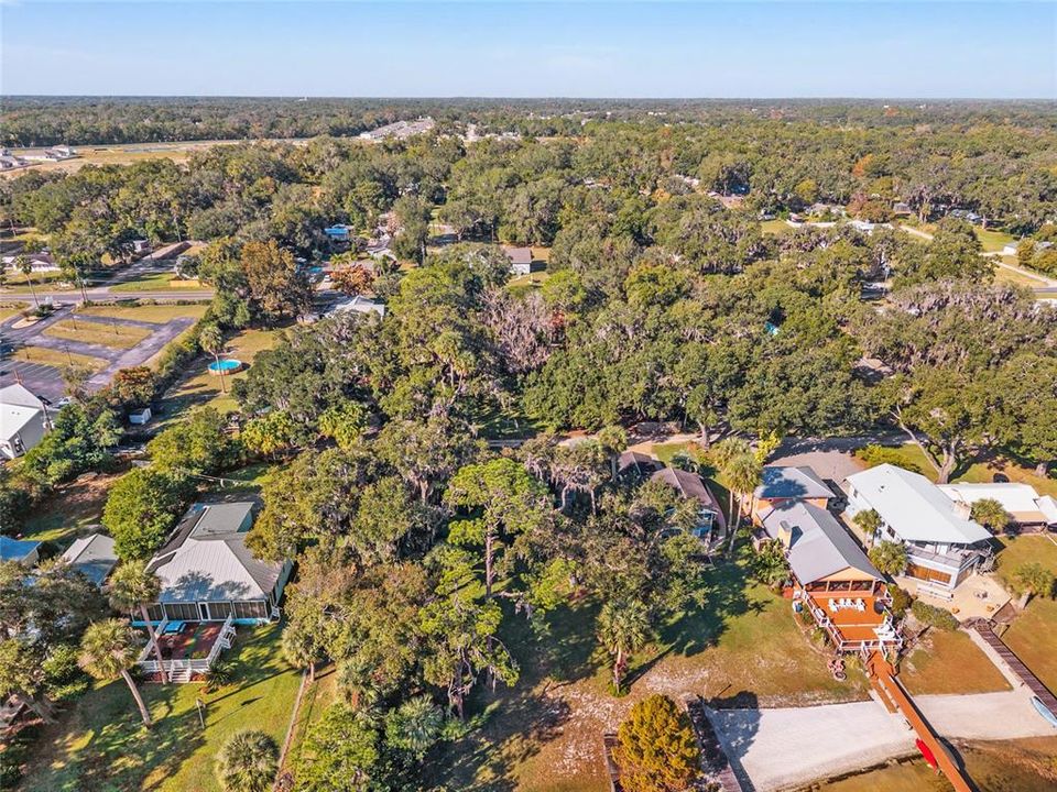 合同活跃: $525,000 (2 贝兹, 1 浴室, 948 平方英尺)