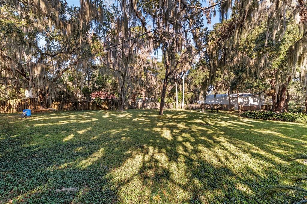 合同活跃: $525,000 (2 贝兹, 1 浴室, 948 平方英尺)