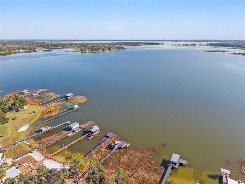 合同活跃: $525,000 (2 贝兹, 1 浴室, 948 平方英尺)