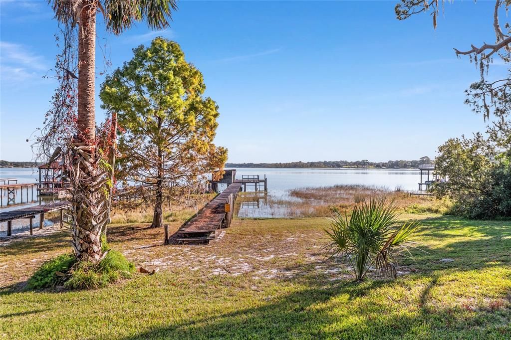 合同活跃: $525,000 (2 贝兹, 1 浴室, 948 平方英尺)