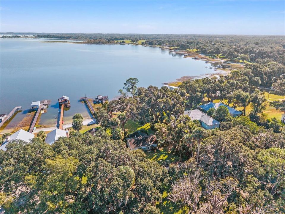 合同活跃: $525,000 (2 贝兹, 1 浴室, 948 平方英尺)