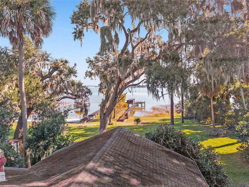 合同活跃: $525,000 (2 贝兹, 1 浴室, 948 平方英尺)