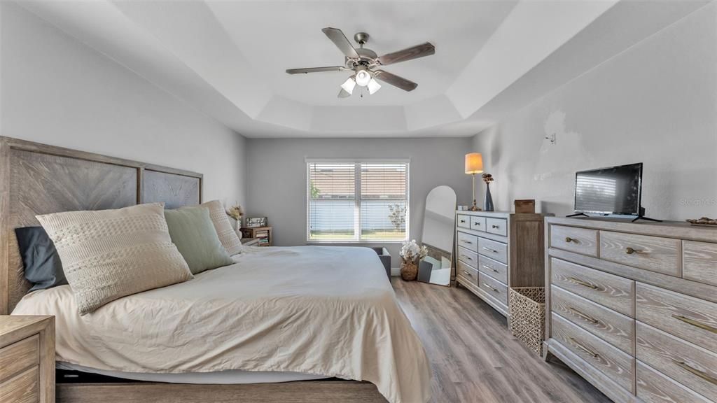 For Sale: $419,000 (4 beds, 2 baths, 2348 Square Feet)