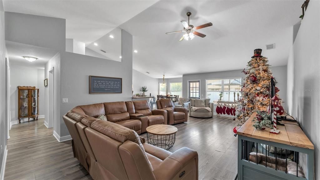 For Sale: $419,000 (4 beds, 2 baths, 2348 Square Feet)