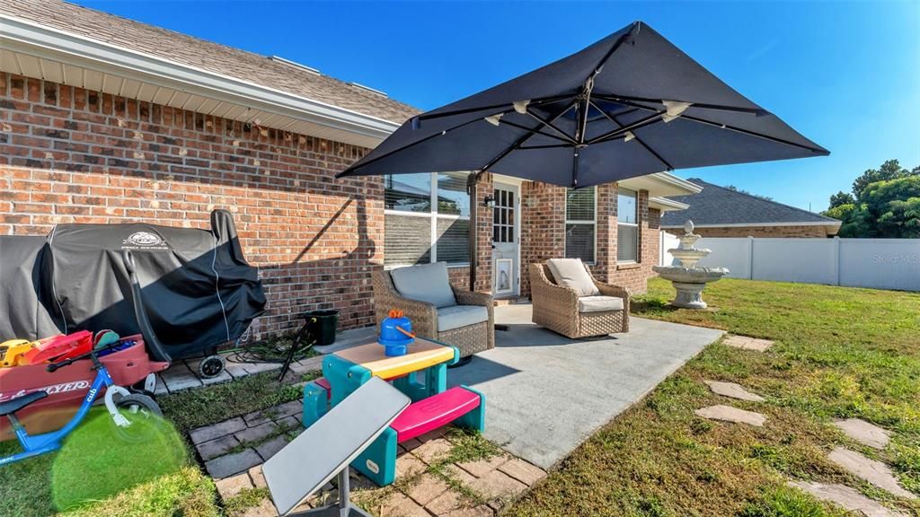 For Sale: $419,000 (4 beds, 2 baths, 2348 Square Feet)