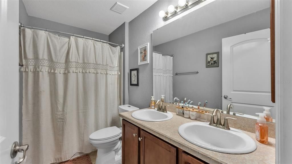 For Sale: $419,000 (4 beds, 2 baths, 2348 Square Feet)