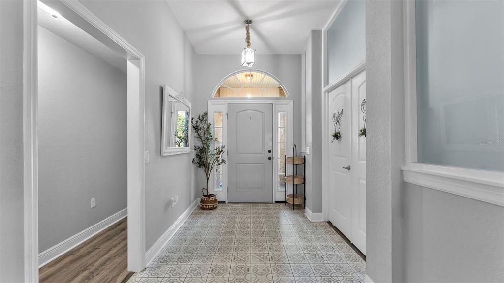 For Sale: $419,000 (4 beds, 2 baths, 2348 Square Feet)