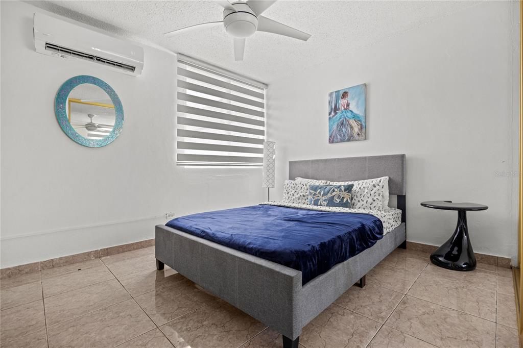 На продажу: $560,000 (4 спален, 3 ванн, 3000 Квадратных фут)