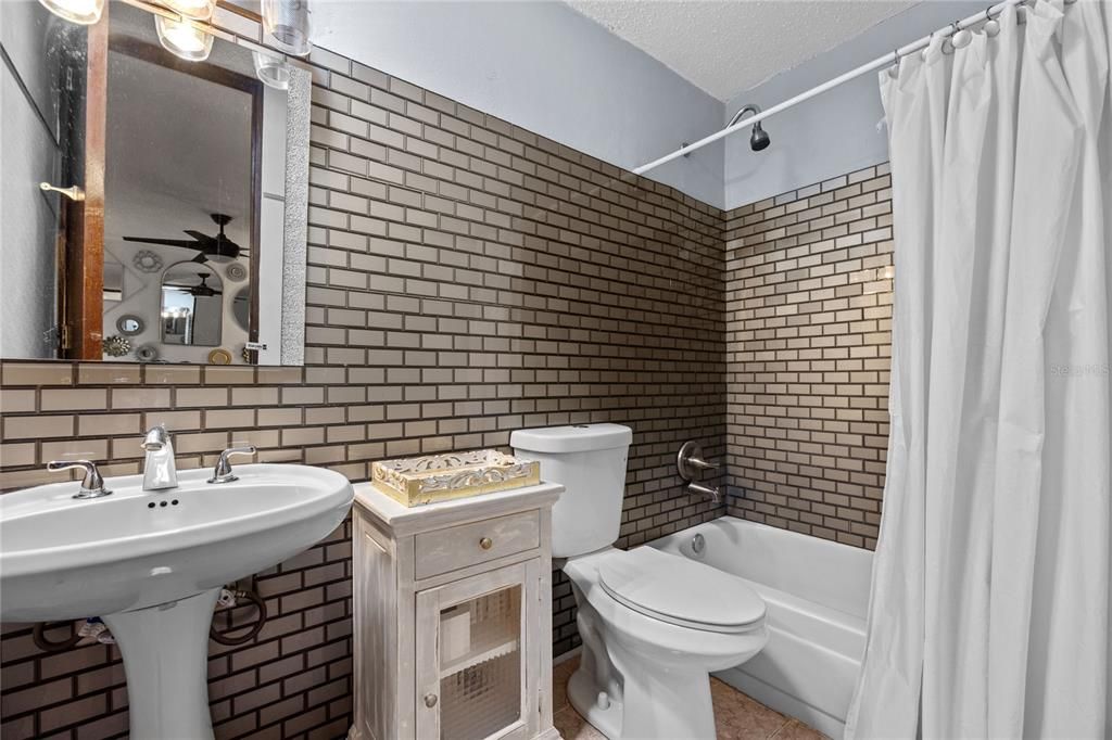 На продажу: $560,000 (4 спален, 3 ванн, 3000 Квадратных фут)