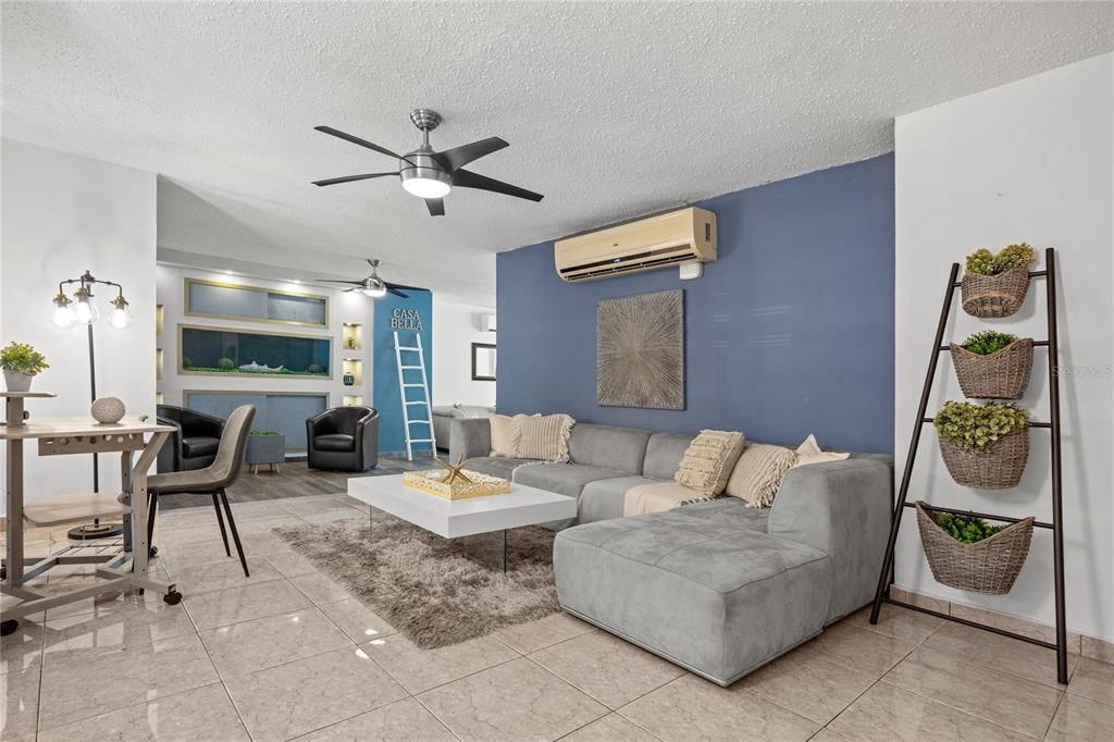 На продажу: $560,000 (4 спален, 3 ванн, 3000 Квадратных фут)