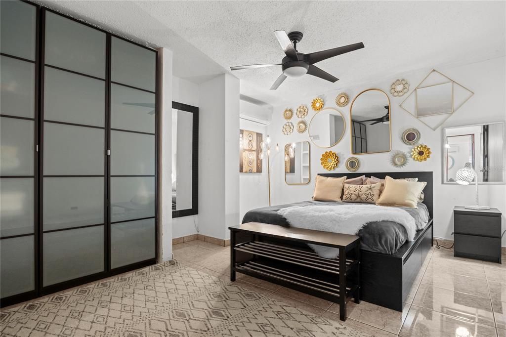 На продажу: $560,000 (4 спален, 3 ванн, 3000 Квадратных фут)