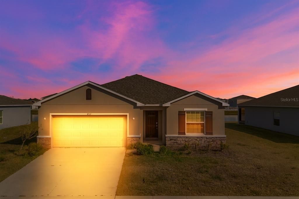 На продажу: $325,000 (4 спален, 2 ванн, 1845 Квадратных фут)