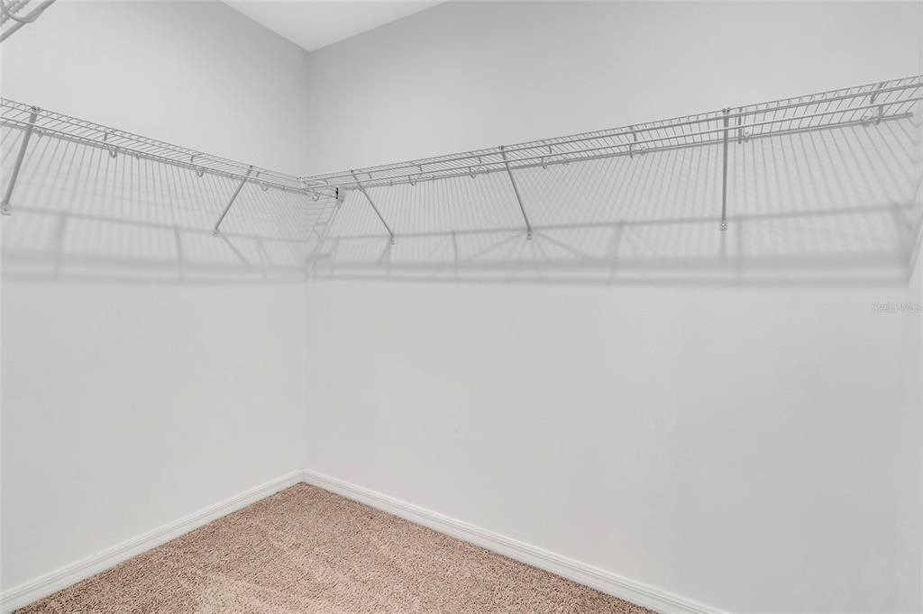 На продажу: $325,000 (4 спален, 2 ванн, 1845 Квадратных фут)