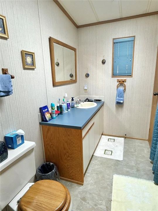 待售: $189,000 (2 贝兹, 2 浴室, 1206 平方英尺)