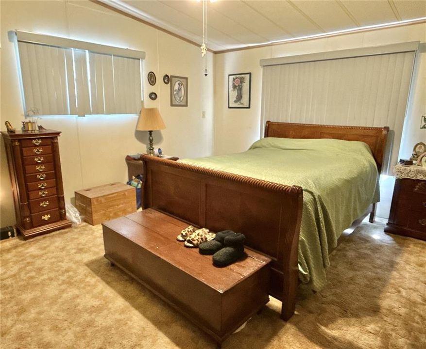 待售: $189,000 (2 贝兹, 2 浴室, 1206 平方英尺)