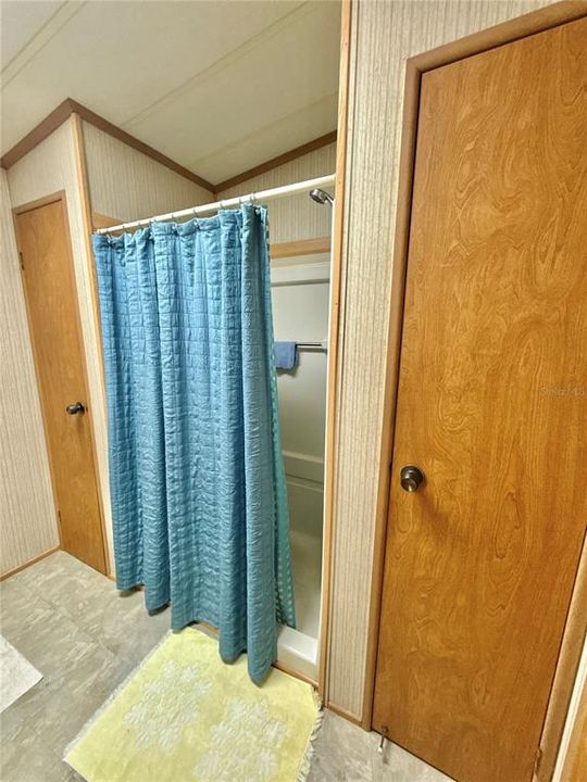 待售: $189,000 (2 贝兹, 2 浴室, 1206 平方英尺)