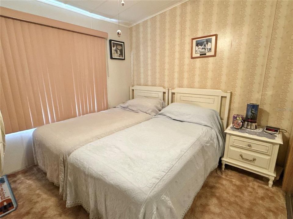 待售: $189,000 (2 贝兹, 2 浴室, 1206 平方英尺)