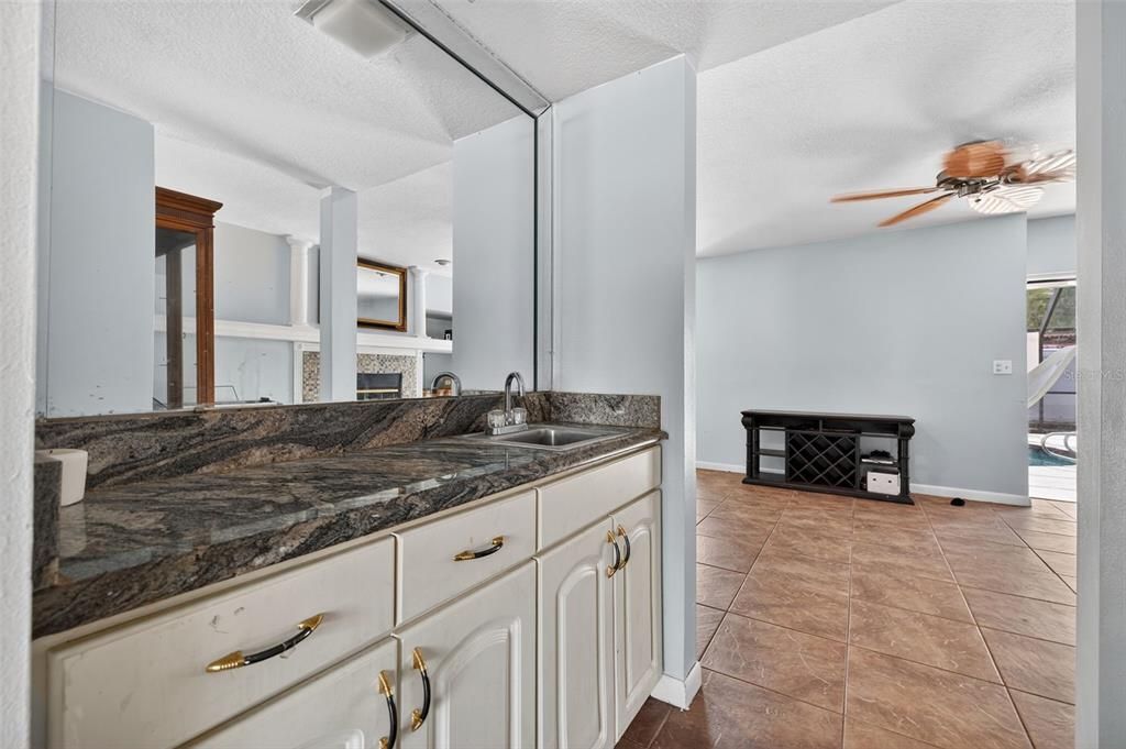 For Sale: $475,000 (4 beds, 2 baths, 2272 Square Feet)