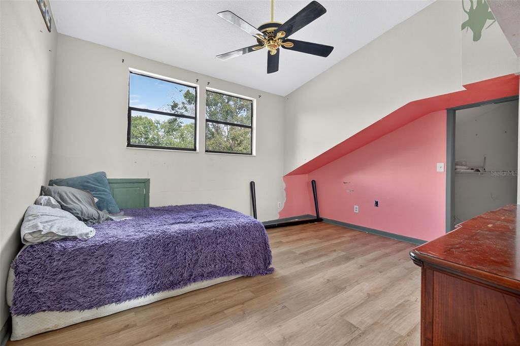 For Sale: $475,000 (4 beds, 2 baths, 2272 Square Feet)