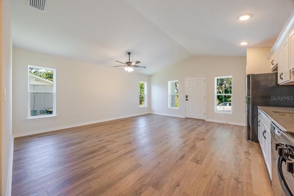 En Renta: $1,750 (2 camas, 1 baños, 1044 Pies cuadrados)